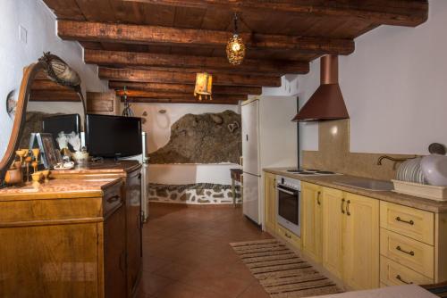 Facilities, El Greco Traditional Houses in Makris Gialos