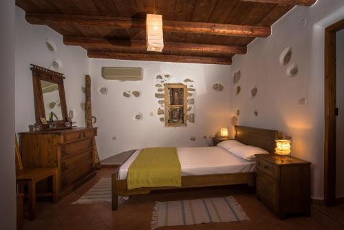 El Greco Traditional Houses in Makris Gialos