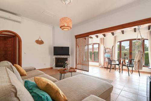 บริการและสิ่งอำนวยความสะดวก, Casa Montana by Aguilarent in คอสตาโนวา