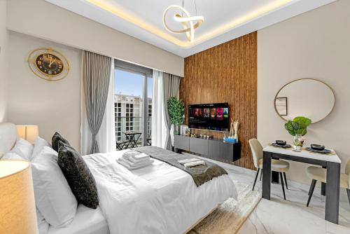 Fully-Equipped Studio with Pool, Gym & Chic Location, Dubaj
