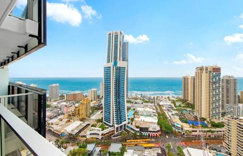 Circle on Cavill - Hosted by Coastal Letting Co.