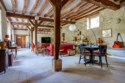 Iekārtas, Grande maison familiale 15 p entre Azay et Chinon in Saint-Benoit-la-Foret