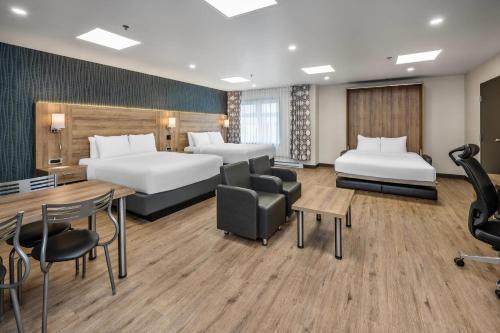 Sleeps 6