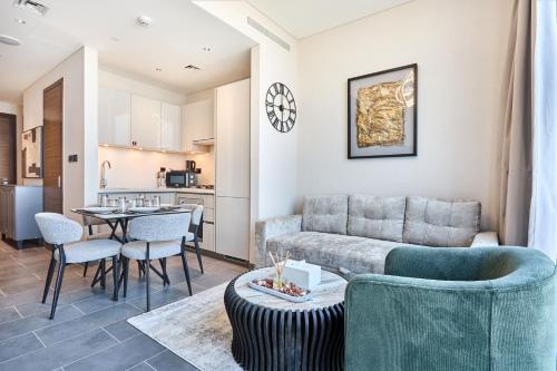 STAY BY LATINEM Luxury 1BR Holiday Home CB1508 Near Burj Khalifa, Dubaj (zdjęcie 3)