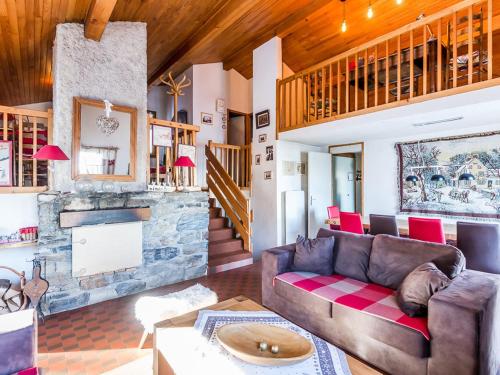 Superbe chalet 10 pers avec terrasse, jardin et parking à 2 min des pistes – Montchavin - FR-1-329-87 - Location, gîte - La Plagne-Tarentaise