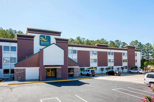 Quality Inn & Suites near Six Flags East in Atlanta, USA