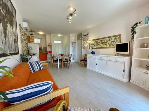Flat with a partial sea view, Порто-Санта-Маргерита-ди-Каорле (фото 2)