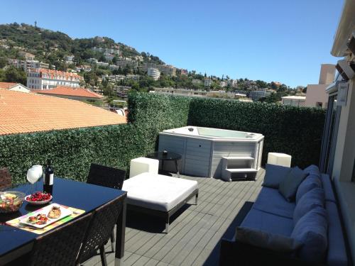 Penthouse with jacuzzi on the big terrace