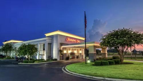 Hampton Inn Corinth - image 4