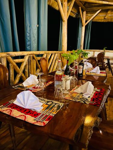 Restorāns, Ishwa Game Lodge in Mweya