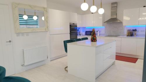 Luxury Home, Aylesbury - London in ไอลส์บิวรี อีสต์