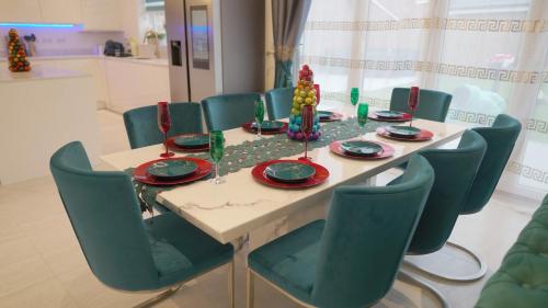 Luxury Home, Aylesbury - London in ไอลส์บิวรี อีสต์