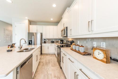 Radiant Home with Private Pool near Disney by Rentyl - 7676F in Orlando, USA