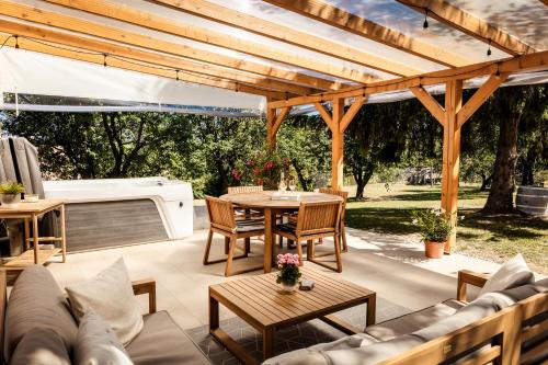 D9 Cottage in Csesznek