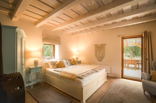 D9 Cottage in Csesznek