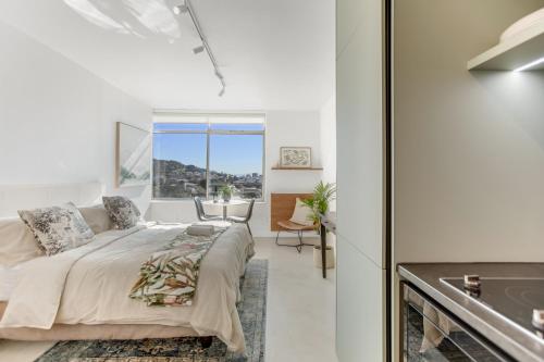 Luxury Mountain and City View Haven - image 5