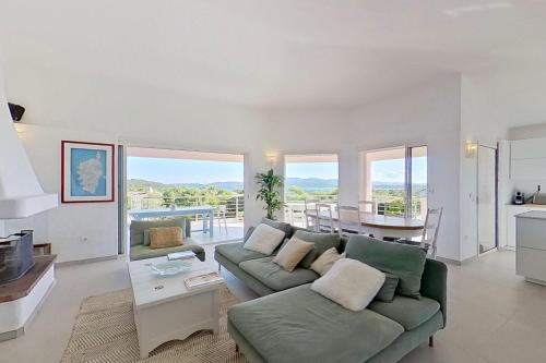 Villa Lorinadu Vue mer Plage à 800m à pied - Location, gîte - Zonza