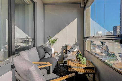 Erkély/terasz, Stylish City Suite with Gym & Spacious Balcony by Nordic Stay Collection in Ruoholahti