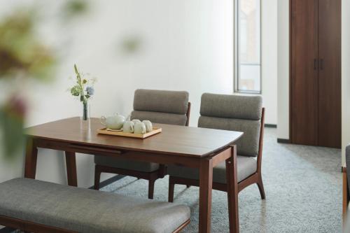 Four Seasons Home BY REINDEER