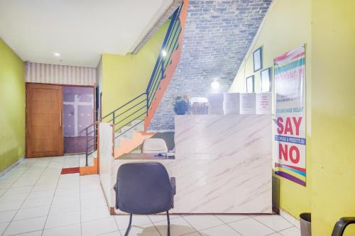 Lobby, Hotel O J&B Smart Jatinegara in Matraman