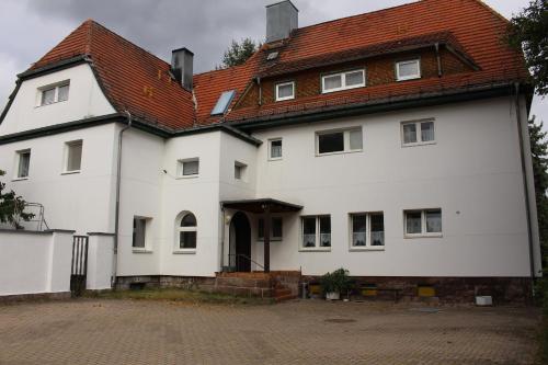 المنظر الخارجي, Möblierte Zimmer mit Gemeinschaftsküchen und Wohnungen in Thüringen Wald (Moblierte Zimmer mit Gemeinschaftskuchen und Wohnungen in Thuringen Wald) in كراوينكل
