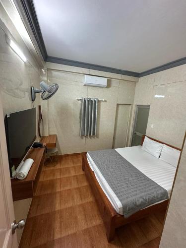 1 queen bed