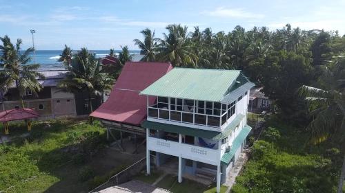Nias Surf Stay in Teluk Dalam