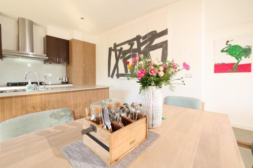 Tido Art Haven AT Mt Waverley in Mount Waverley