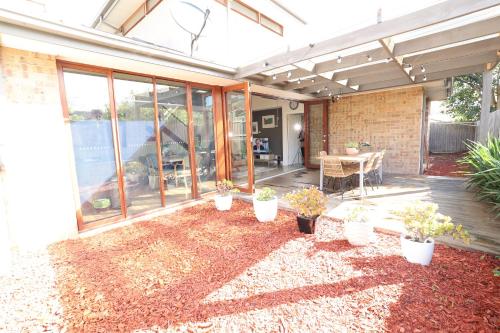 Tido Art Haven AT Mt Waverley in Mount Waverley