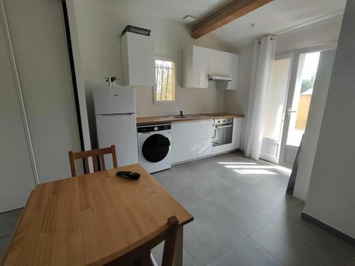 Studio Saint Maximin la Sainte baume - Location saisonnière - Saint-Maximin-la-Sainte-Baume
