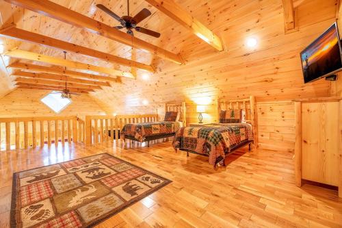 Dancing Bear Hideaway - Outdoor Hot Tub Screened-In Deck + Access to Community Amenities - image 9