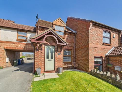 A perfect stay close to picturesque nature reserve in 萊德舍姆