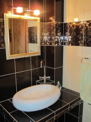 Bathroom, Vadaszvilla in Úrkút