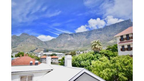 1Bedroom With TableMountain View - image 3