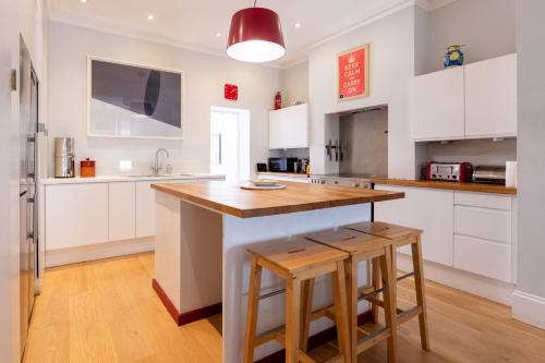 Lovely 4-Bedroom House near Portobello, Londýn (fotografie 9)
