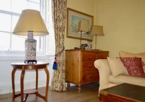 Thistle Street Apartment Heart of the City Centre - image 7