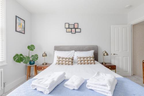 Chic 3BD Maisonette wRoof Terrace - Wandsworth! - image 6