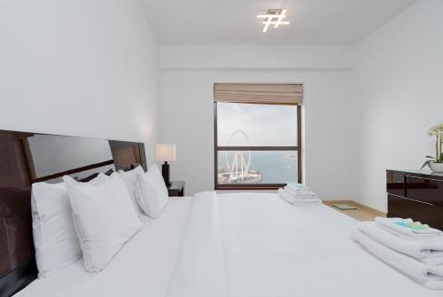 Amazing 2 Bedroom in Dubai - image 6