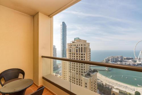 Amazing 2 Bedroom in Dubai - image 12