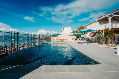 Basen, Boutique-Hôtel Culture Créole (Boutique-Hotel Culture Creole) in Les Trois Ilets