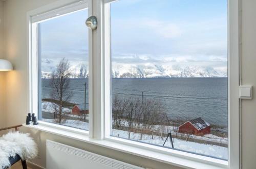 Lyngenalps view in Rotsund