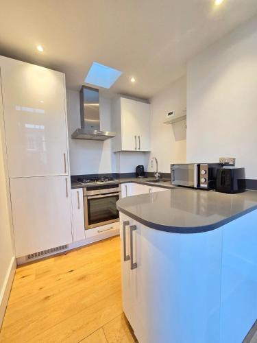 Elegant 2 Bedroom Apartment in Knightsbridge, Londyn (zdjęcie 10)