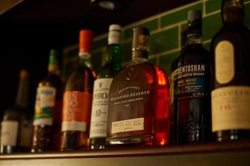 The Woolpack Inn - image 12