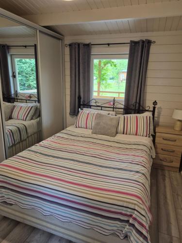 Nellies Cottage B&B & Log Cabins in Mountnugent