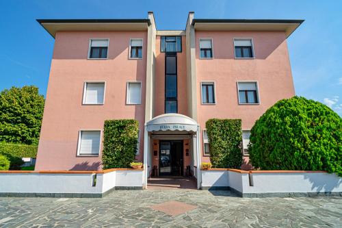 Vedere exterior, Giada Sirio & Giada Orione in Lucca