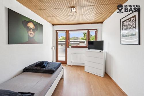 MONTEUR - Unterkunft fur bis zu 6 Personen in 63179 Obertshausen - OF04 in Obertshausen