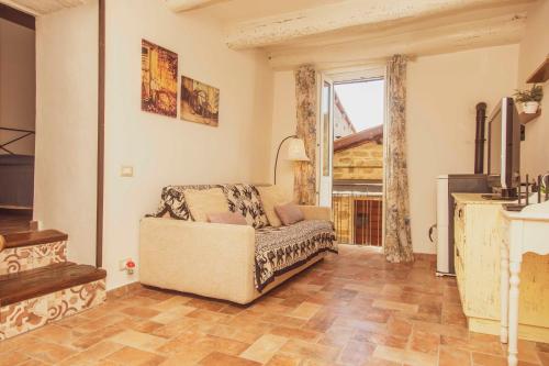 Little House near Bevagna for Wine & Italian Culture in เบวัญญา