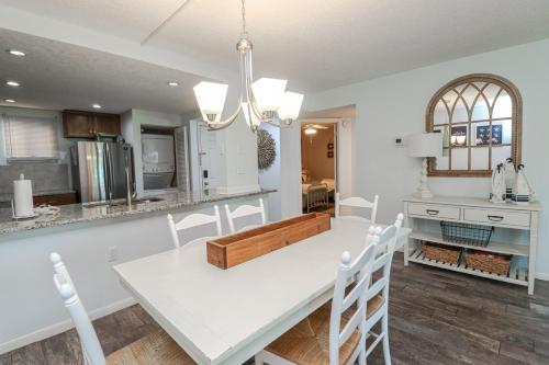 Ocean Village Club P18 - image 14