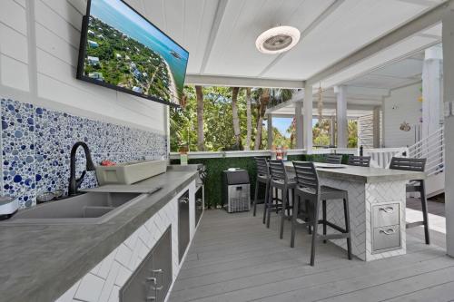 Közös társalgó / TV, Sandy Feet North Captiva Island Beach House in North Captiva Island