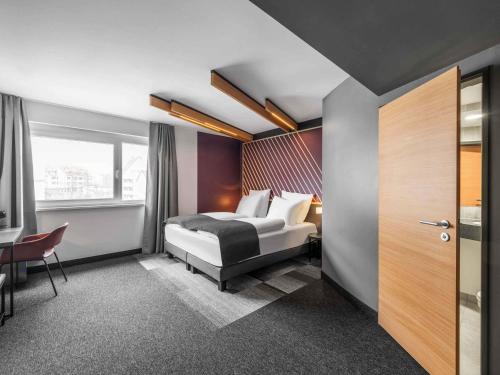 1 queen bed